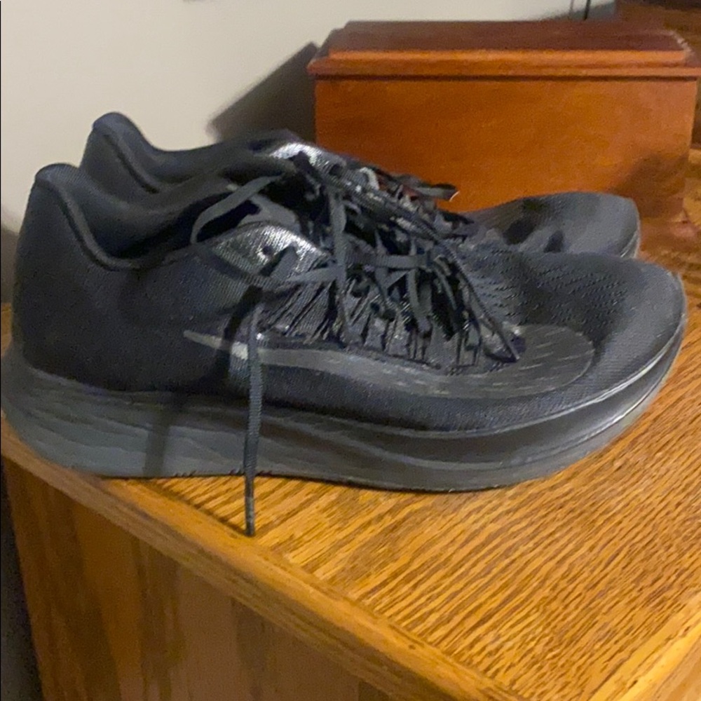 Women’s Nike zoom running shoes